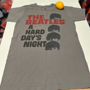 THE BEATLES (2015) "A Hard Days Night" Official Apple Corps T-Shirt Size Small